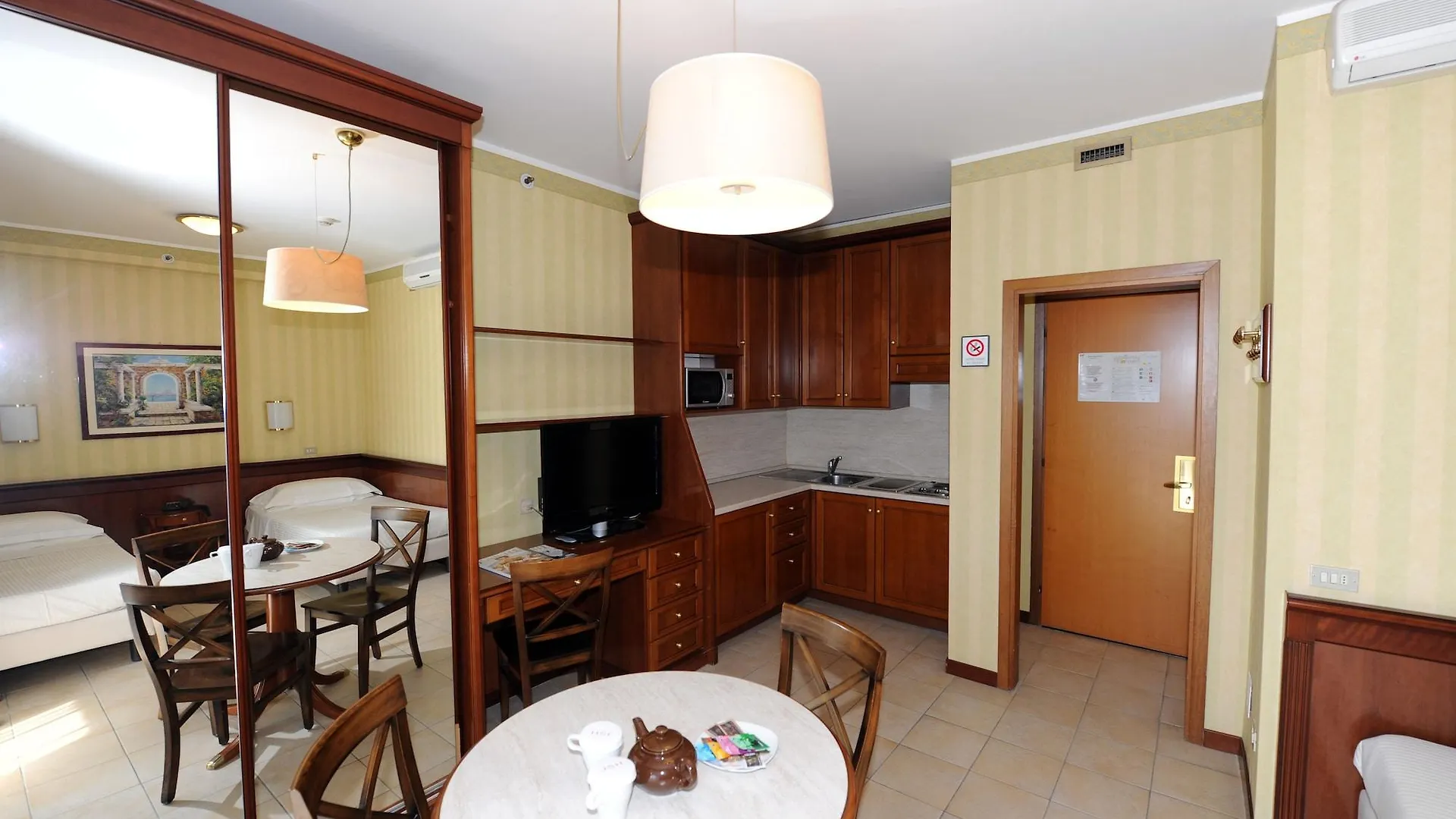 Ripamonti Residence & Hotel Milano Pieve Emanuele 4*,
