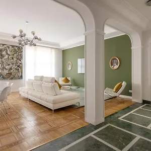Apartamento Heart Duomo District, Milán