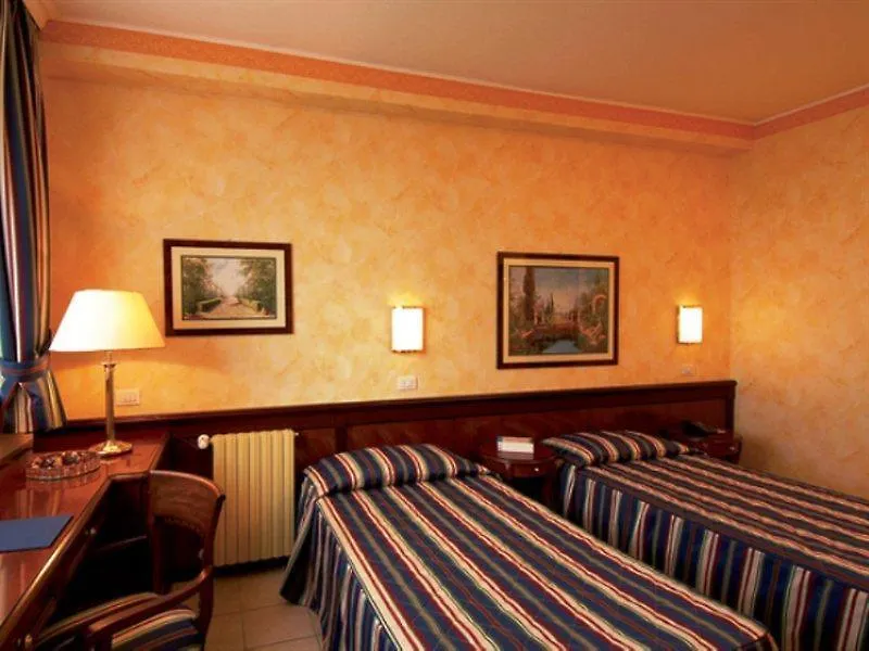 Ripamonti Residence&Hotel Milano Pieve Emanuele 4*,